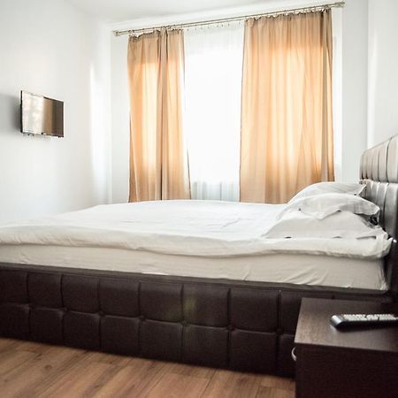 Executive Apartments 2 Craiova Ngoại thất bức ảnh