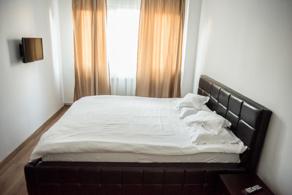 Executive Apartments 2 Craiova Ngoại thất bức ảnh